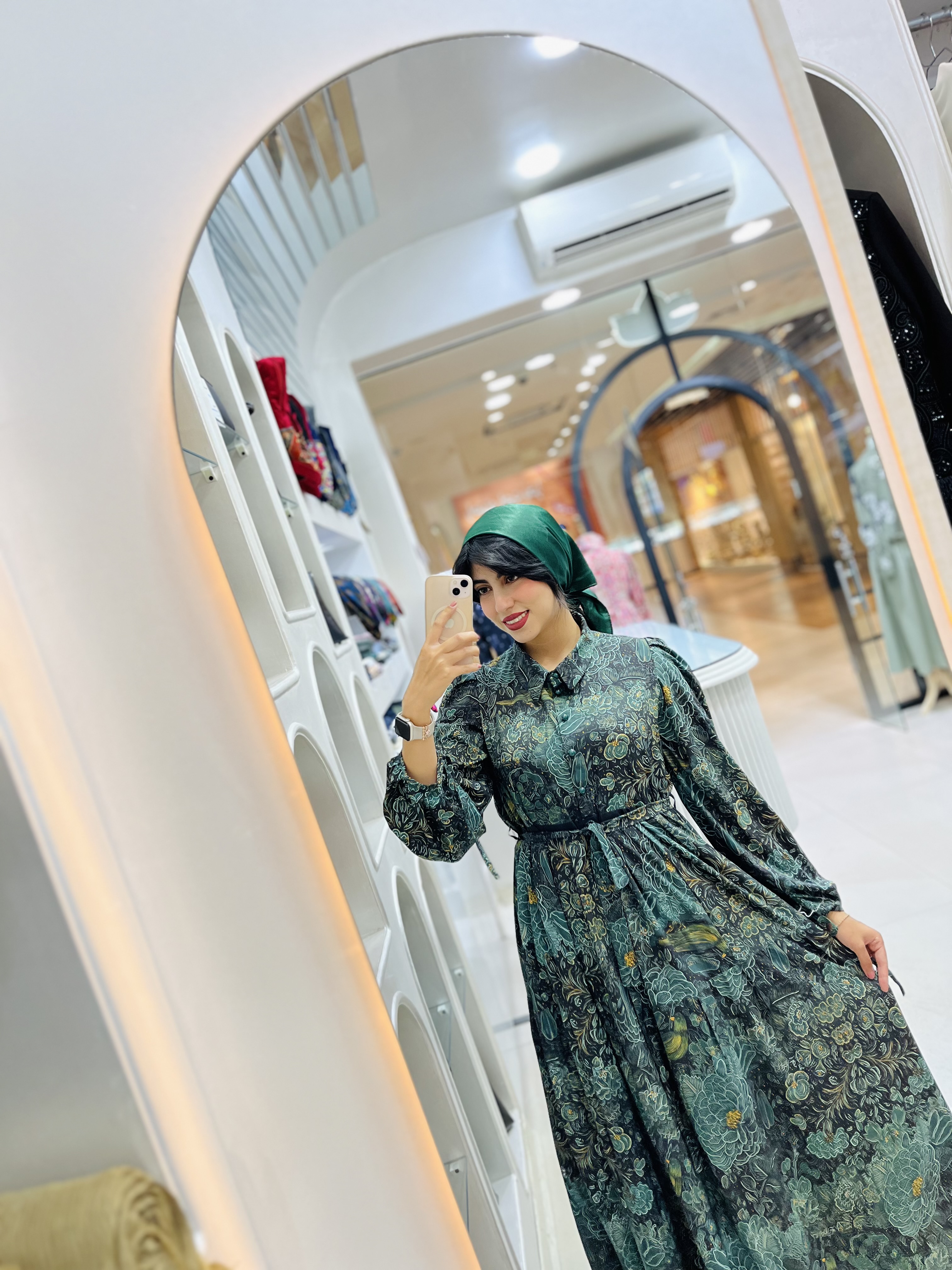 پیراهن چین دار زنانه با جنس کرپ بوگاتی درجه یک