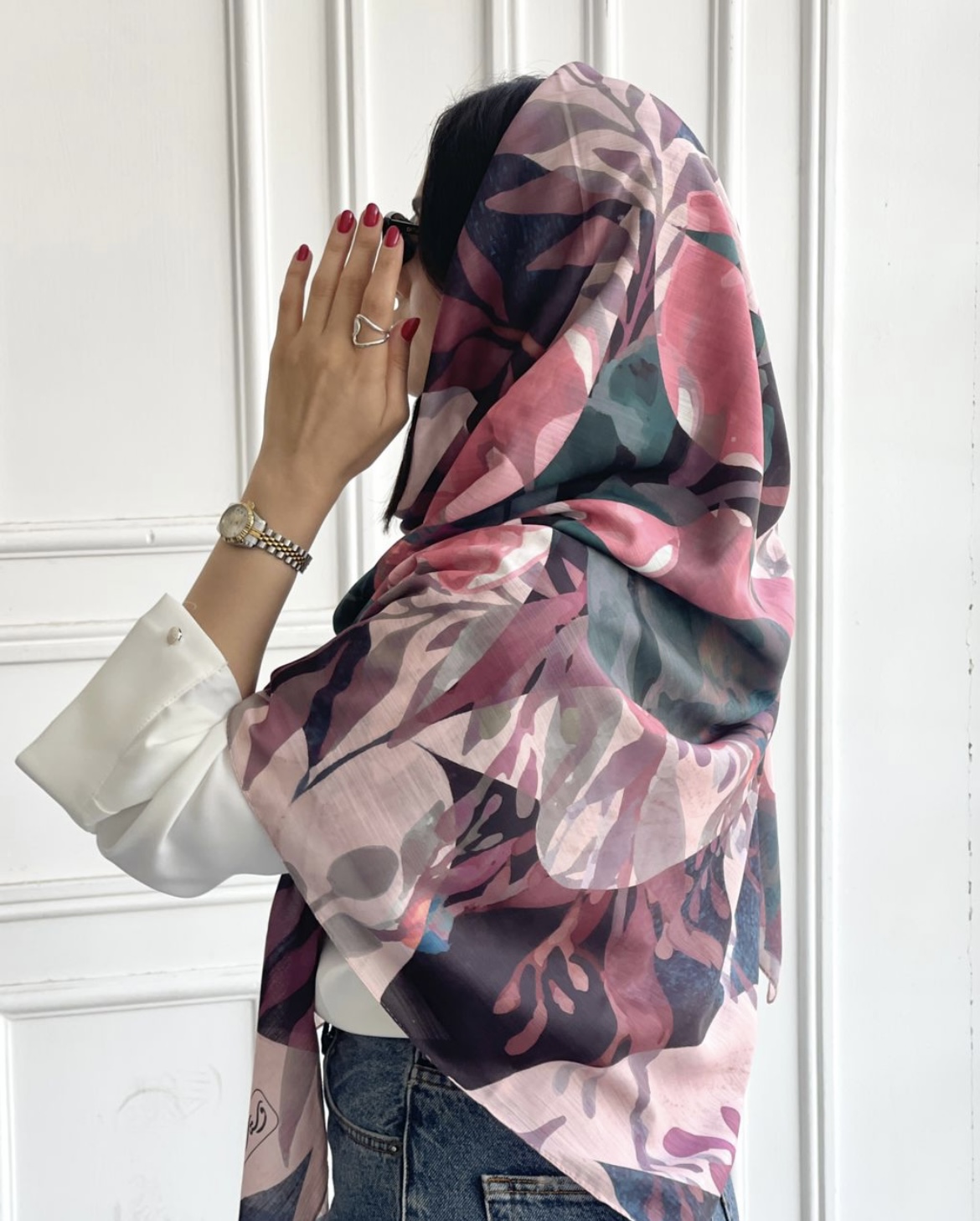 روسری نخی زنانه چهارفصل قواره ۱۳۰ با طراحی اختصاصی