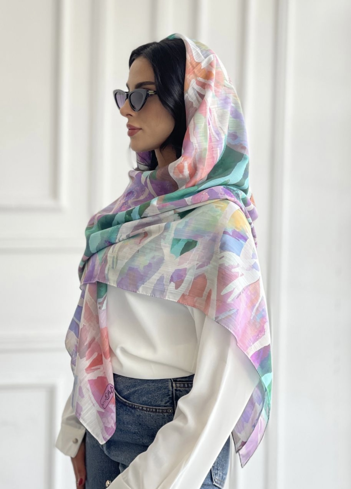 روسری نخی زنانه چهارفصل قواره ۱۳۰ با طراحی اختصاصی