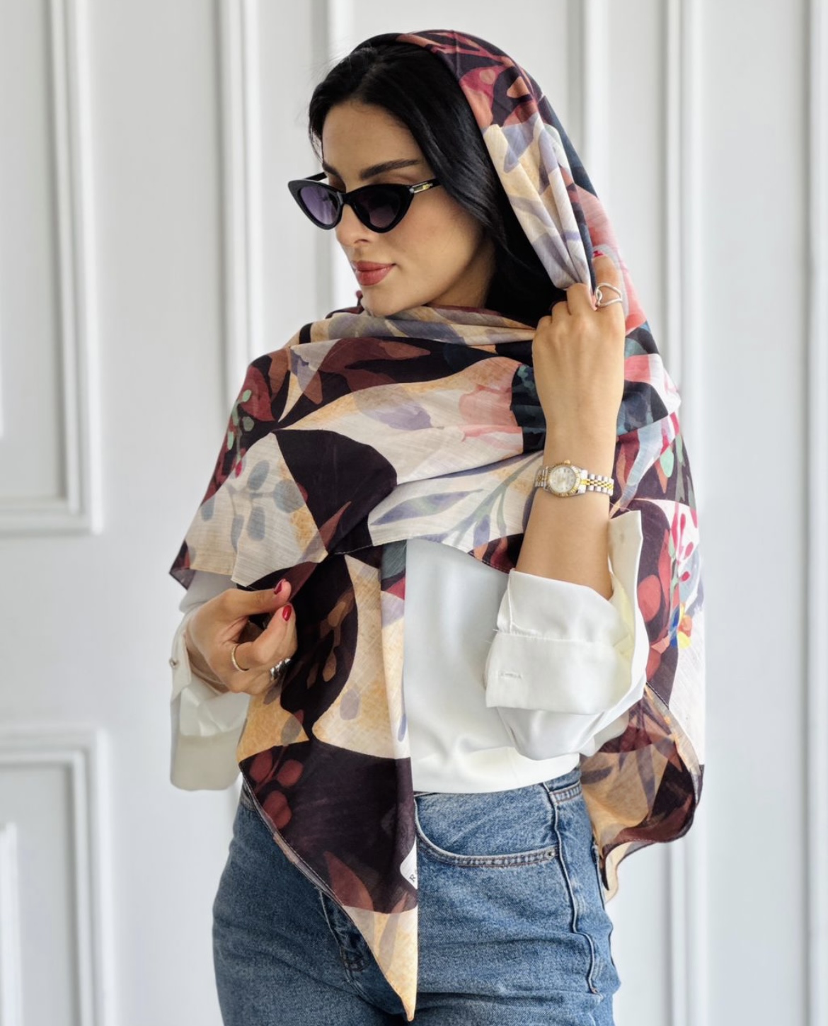 روسری نخی زنانه چهارفصل قواره ۱۳۰ با طراحی اختصاصی